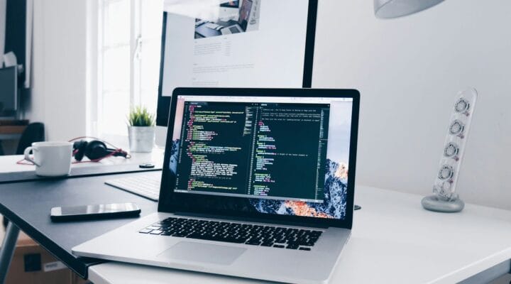 ¿qué ventajas ofrece magento open source vs plataformas saas como shopify o tiendanube?